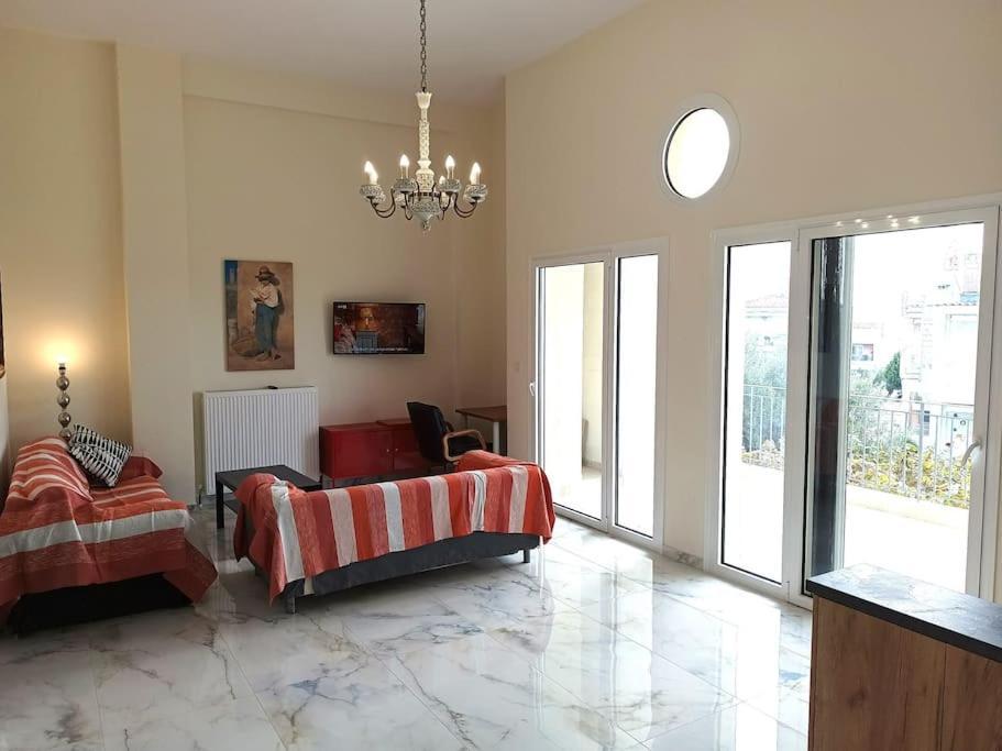 Apartment Sun, Sea & Space 100m To Beach!